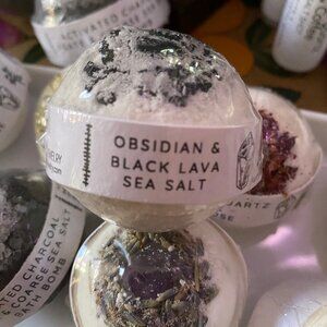 [Rage Gems] Bath Bomb -- Obsidian & Black Lava Salt